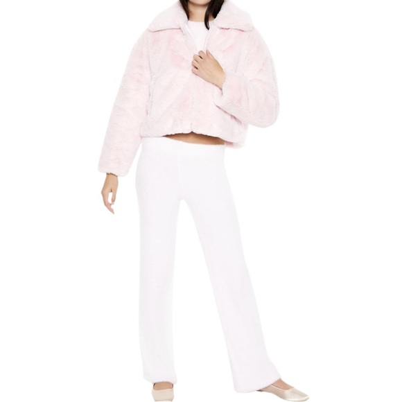 NWT! 1X Women's Pink Faux Fur Jacket - Picture 3 of 12